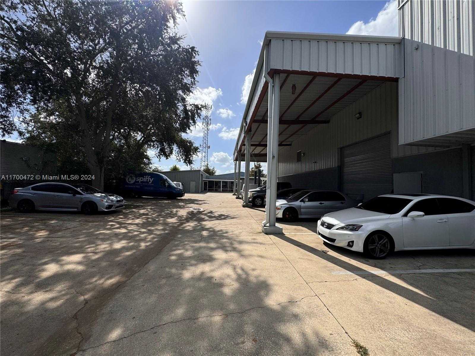Small Image of 5909 Anno Ave, Pine Castle, FL 32809, USA Number 5