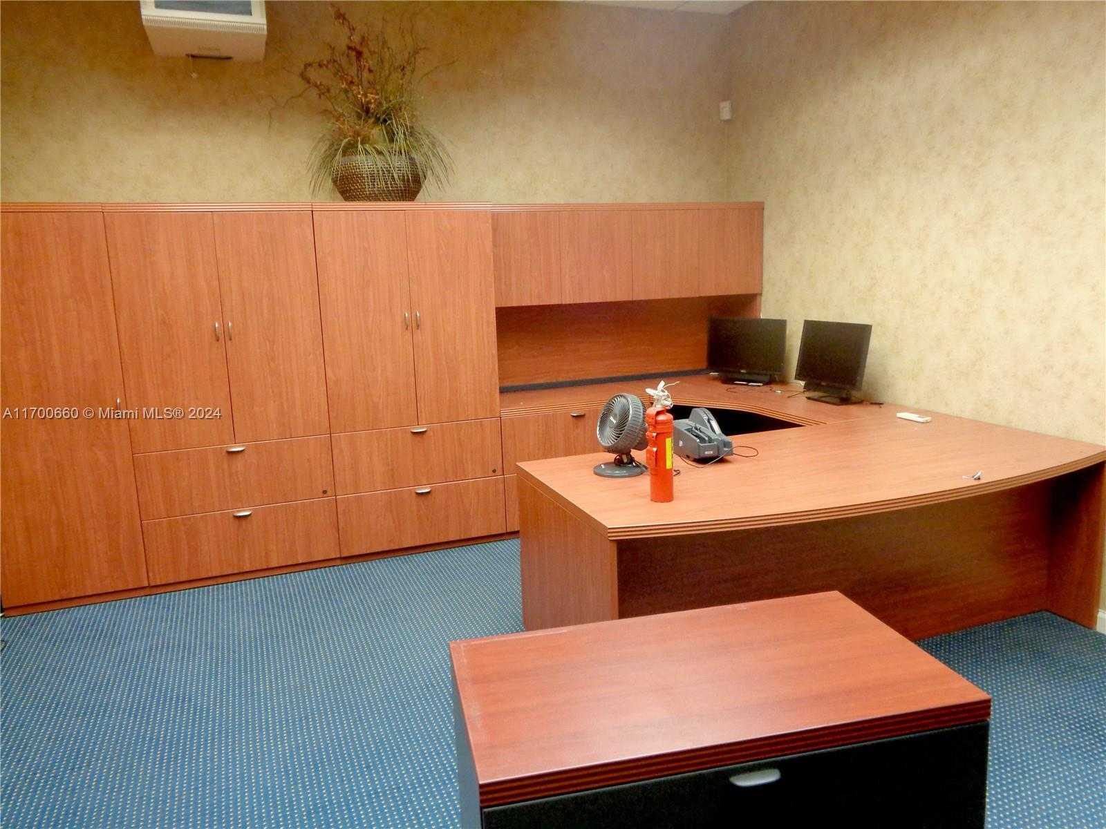 Small Image of 1351 SAWGRASS CORPORATE PKWY #Suite 102, Sunrise Number 2