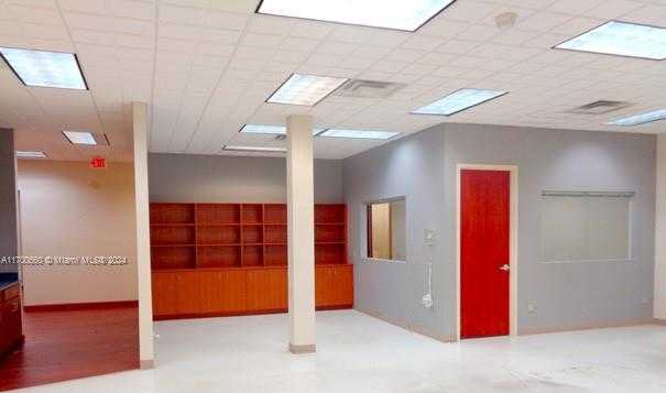 Small Image of 1351 SAWGRASS CORPORATE PKWY #Suite 102, Sunrise Number 3