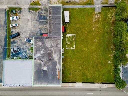 Small Image of 5711 NORTH WEST 7TH AVE, Miami Number 2