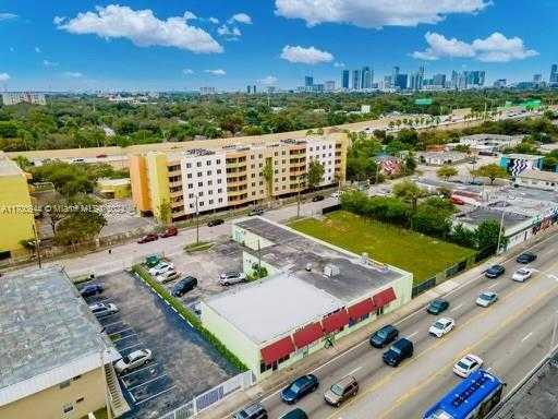 Small Image of 5711 NORTH WEST 7TH AVE, Miami Number 4