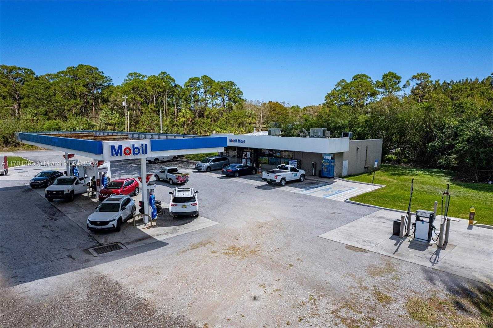 Small Image of 13490 Orange Ave, Fort Pierce, FL 34945, USA Number 22