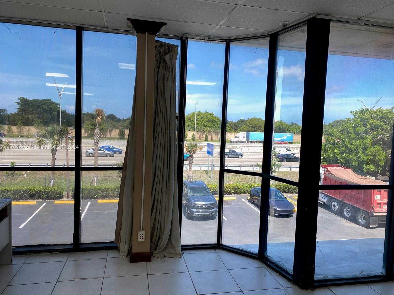 Small Image of 820 SOUTH WEST 12TH AVE #7B, Pompano Beach Number 11