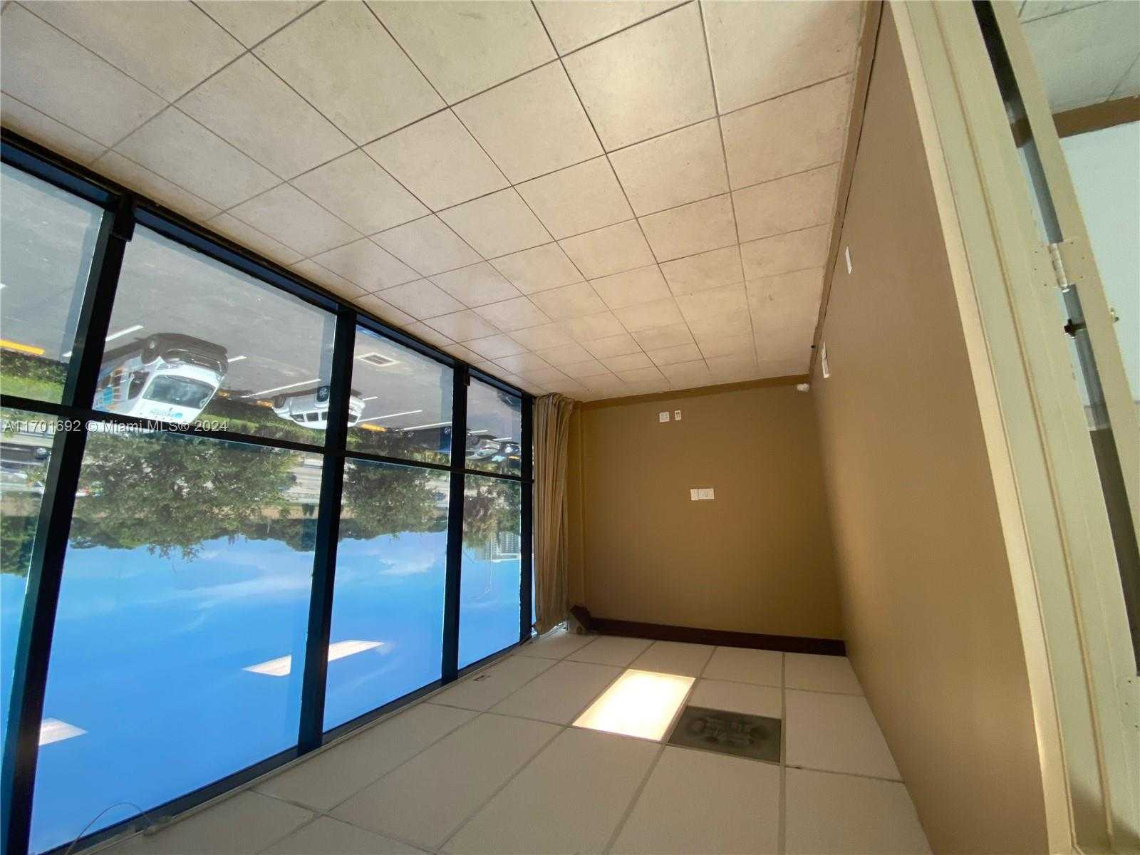 Small Image of 820 SOUTH WEST 12TH AVE #7B, Pompano Beach Number 5