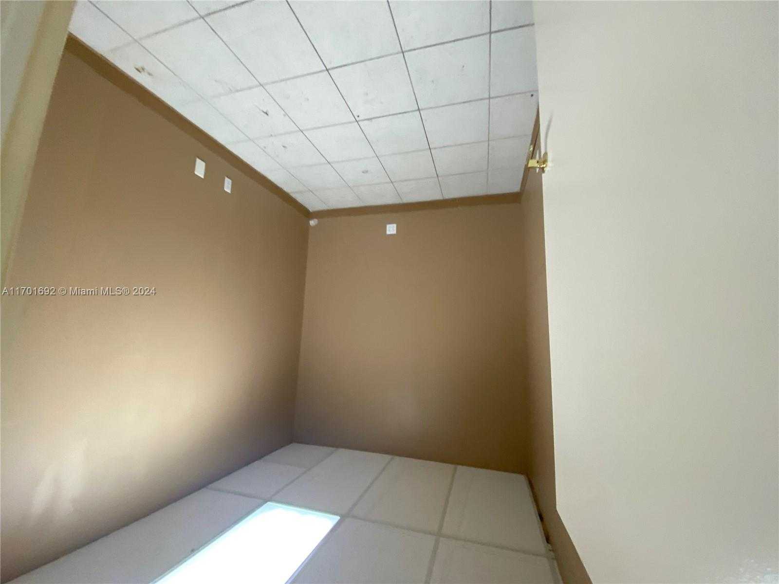 Small Image of 820 SOUTH WEST 12TH AVE #7B, Pompano Beach Number 6