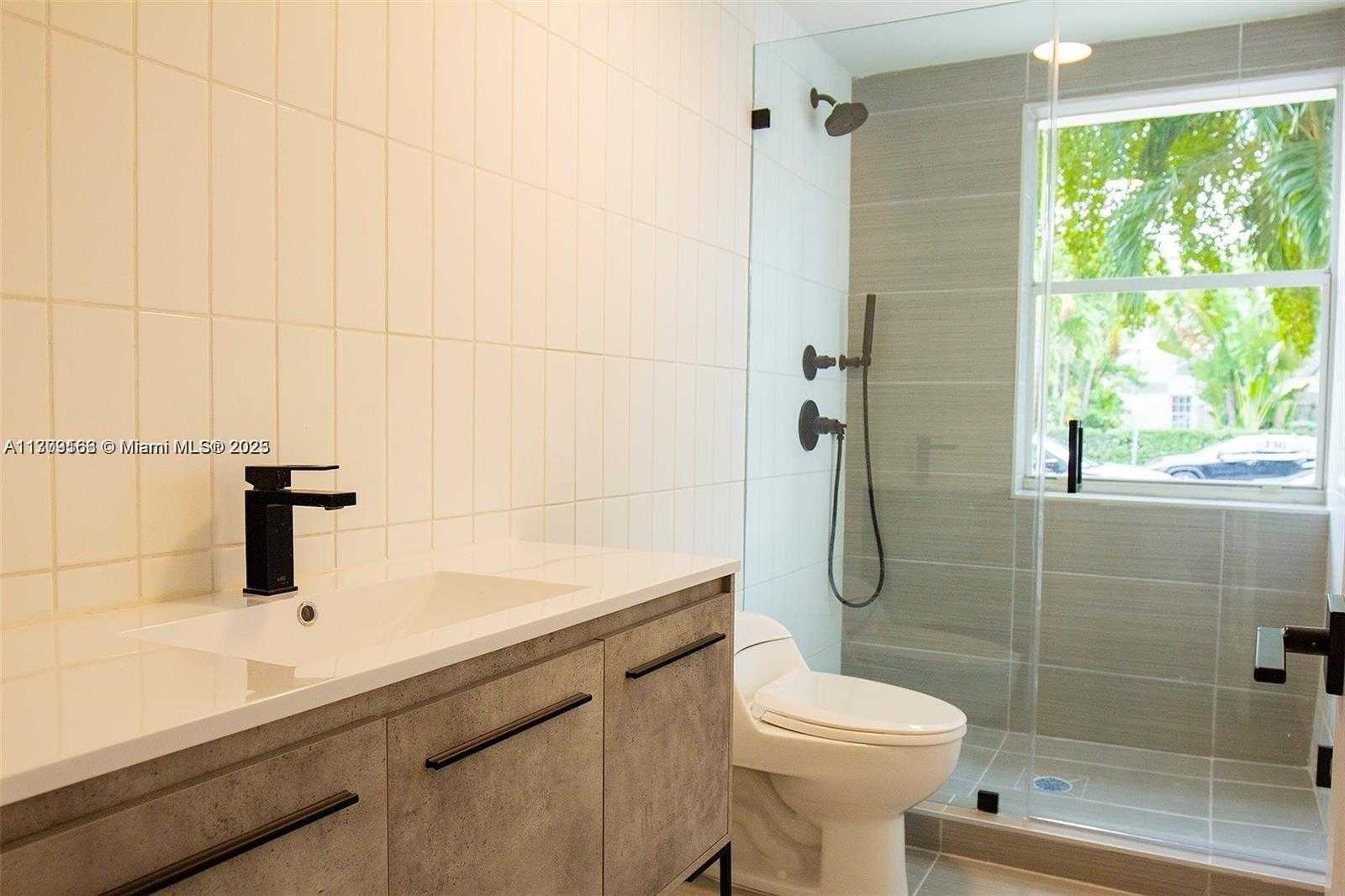 Small Image of 1000 7TH ST, Miami Beach Number 20
