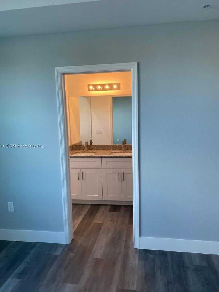 Small Image of 319 Nicholas Pkwy W, Cape Coral, FL 33991, USA Number 5