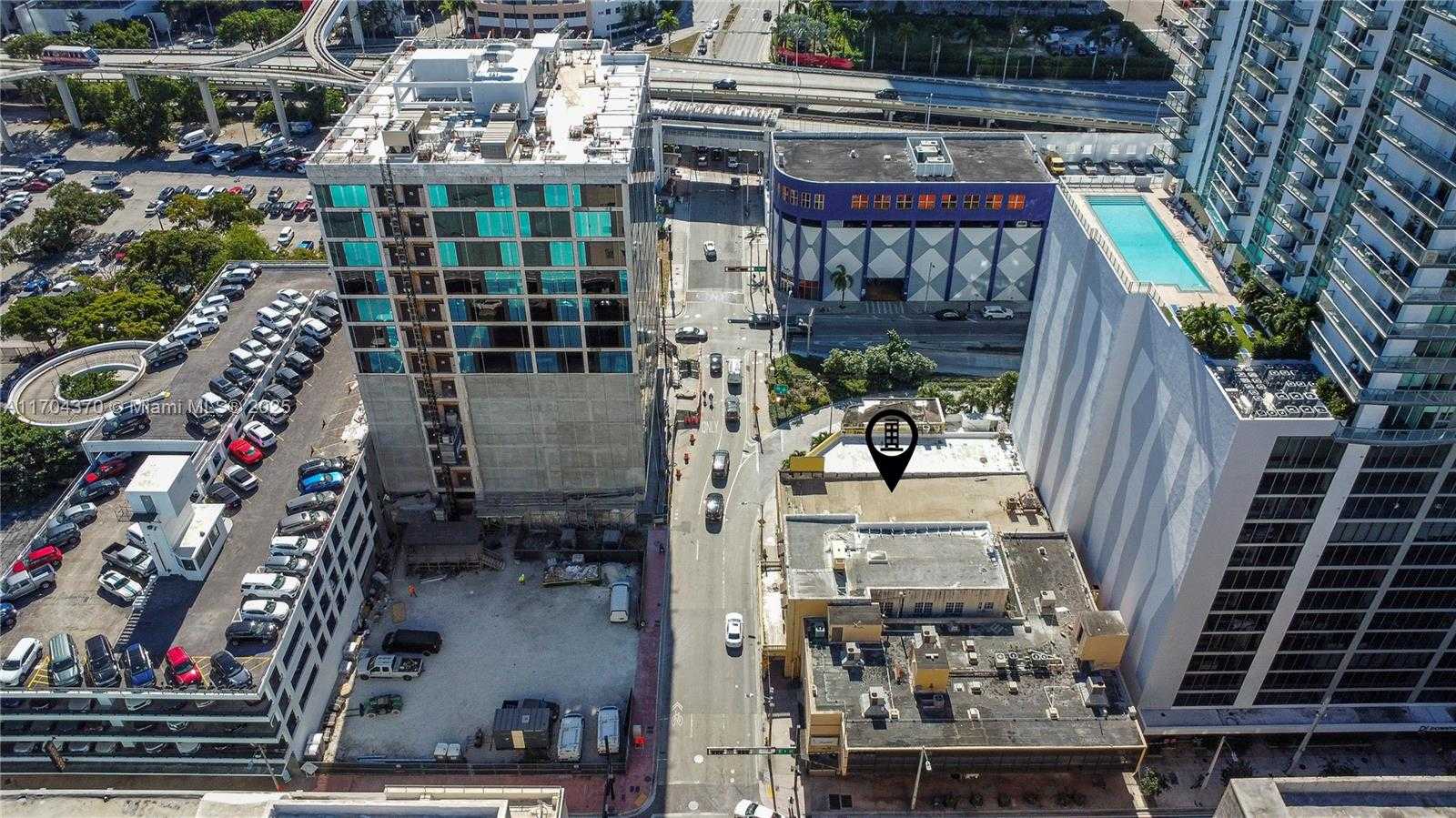 Small Image of 116 SOUTH MIAMI AVE, Miami Number 7