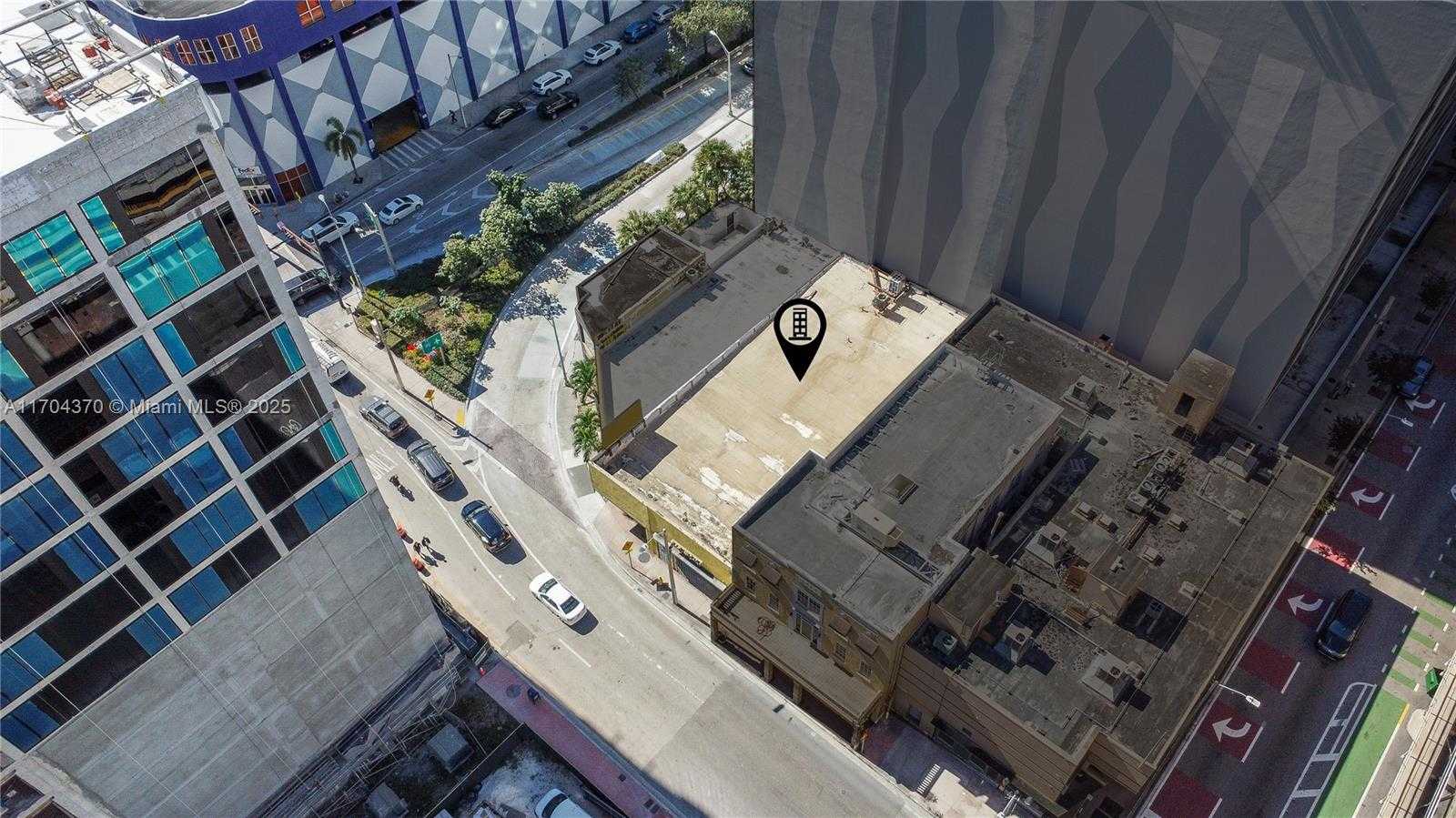 Small Image of 116 SOUTH MIAMI AVE, Miami Number 8