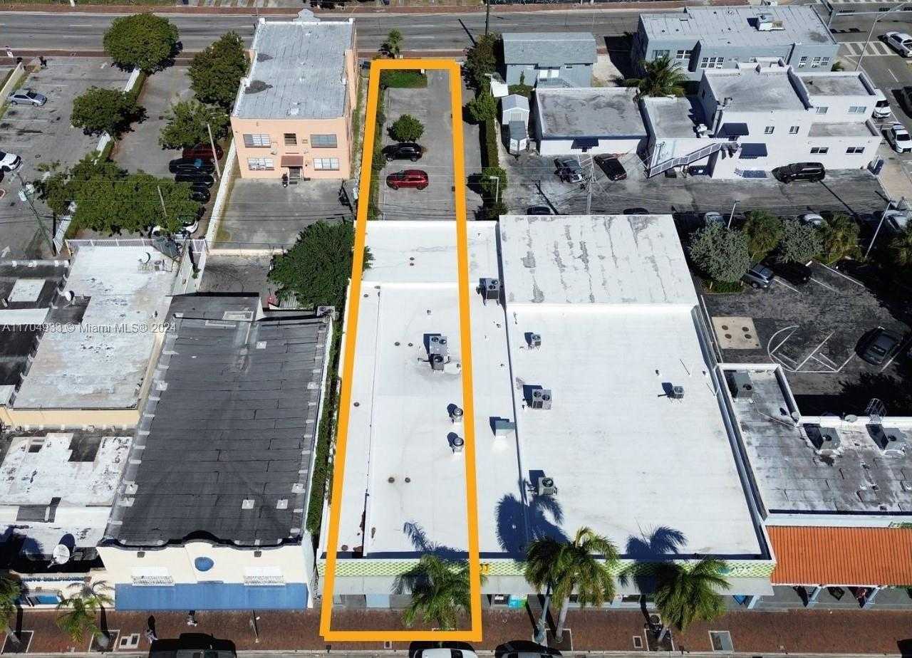 Small Image of 1231 SOUTH WEST 8TH ST, Miami Number 2