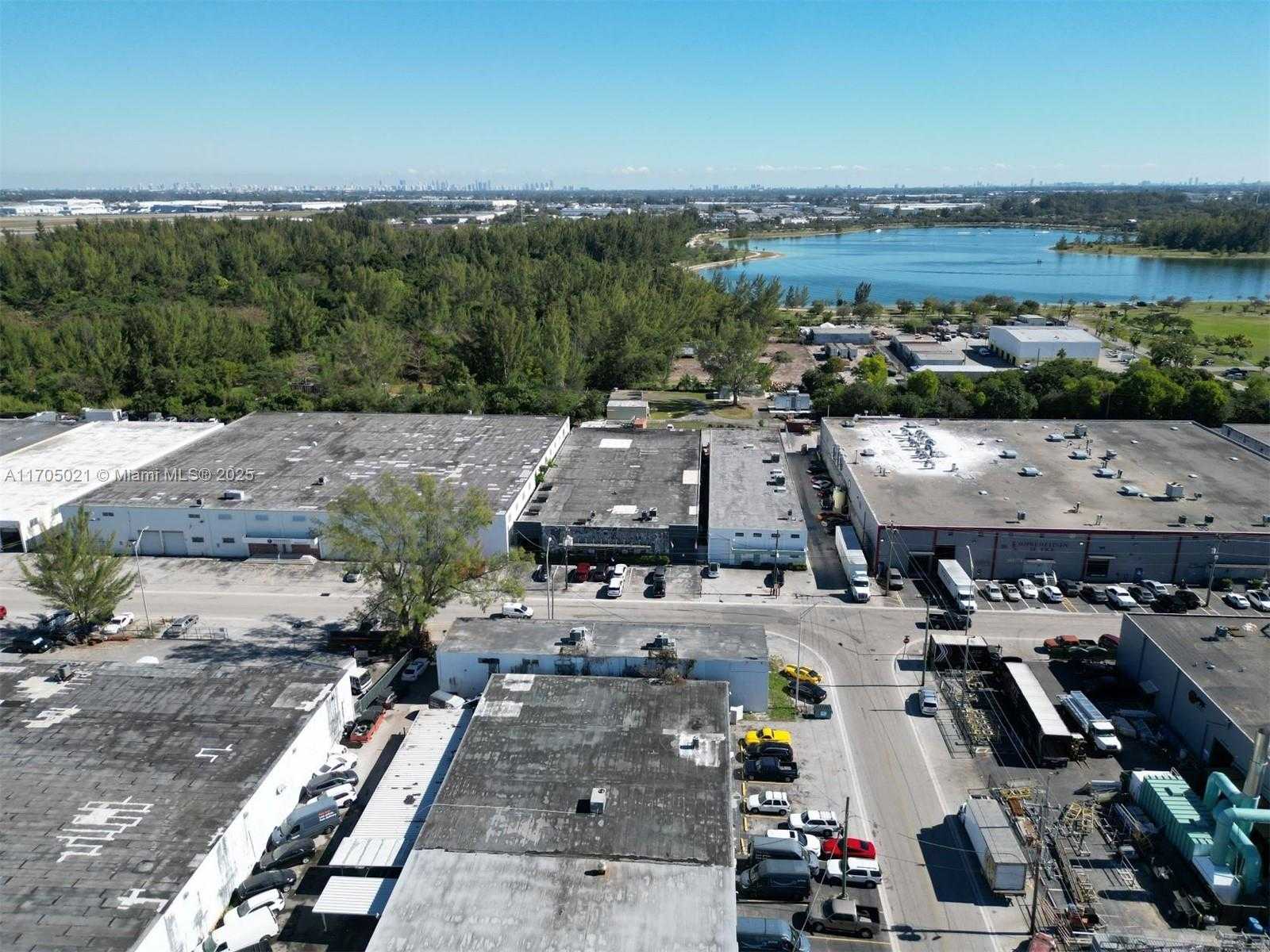Small Image of 7555 WEST 2ND CT, Hialeah Number 8