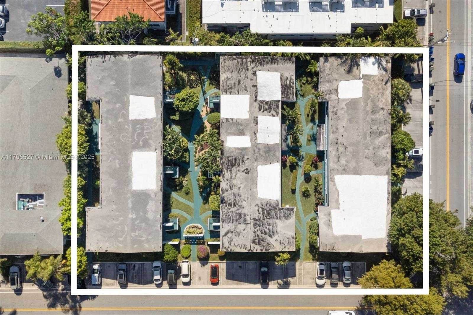 Small Image of 1060 98 ST, Bay Harbor Islands Number 23