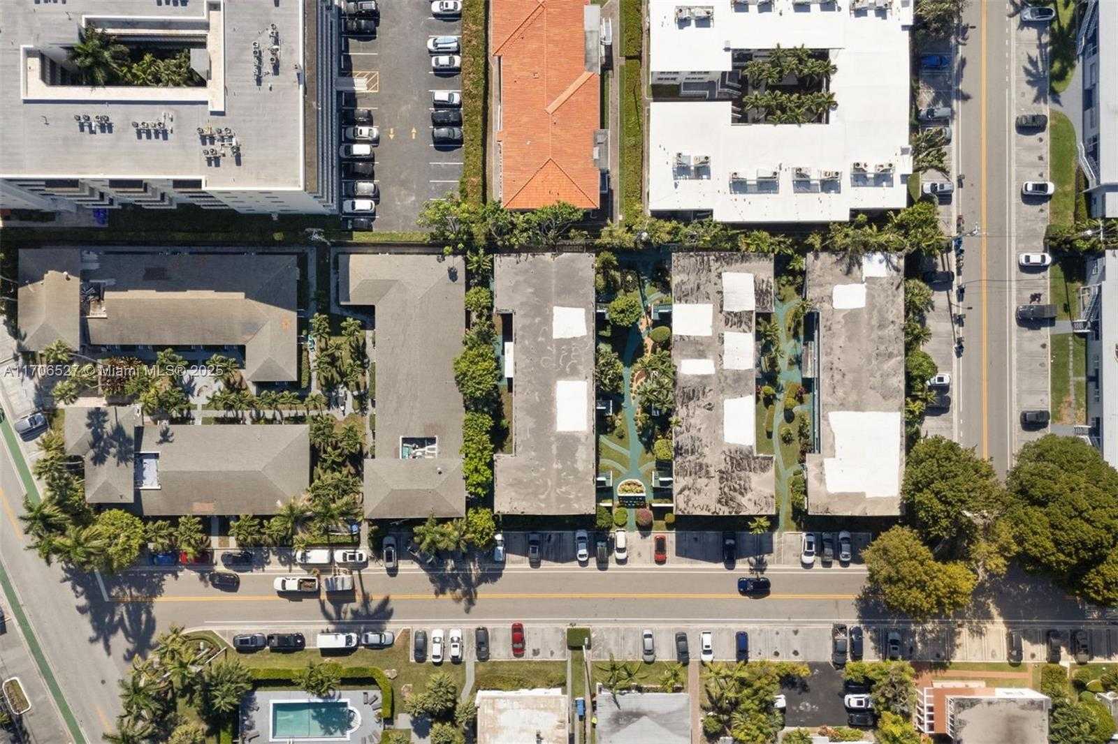 Small Image of 1060 98 ST, Bay Harbor Islands Number 26