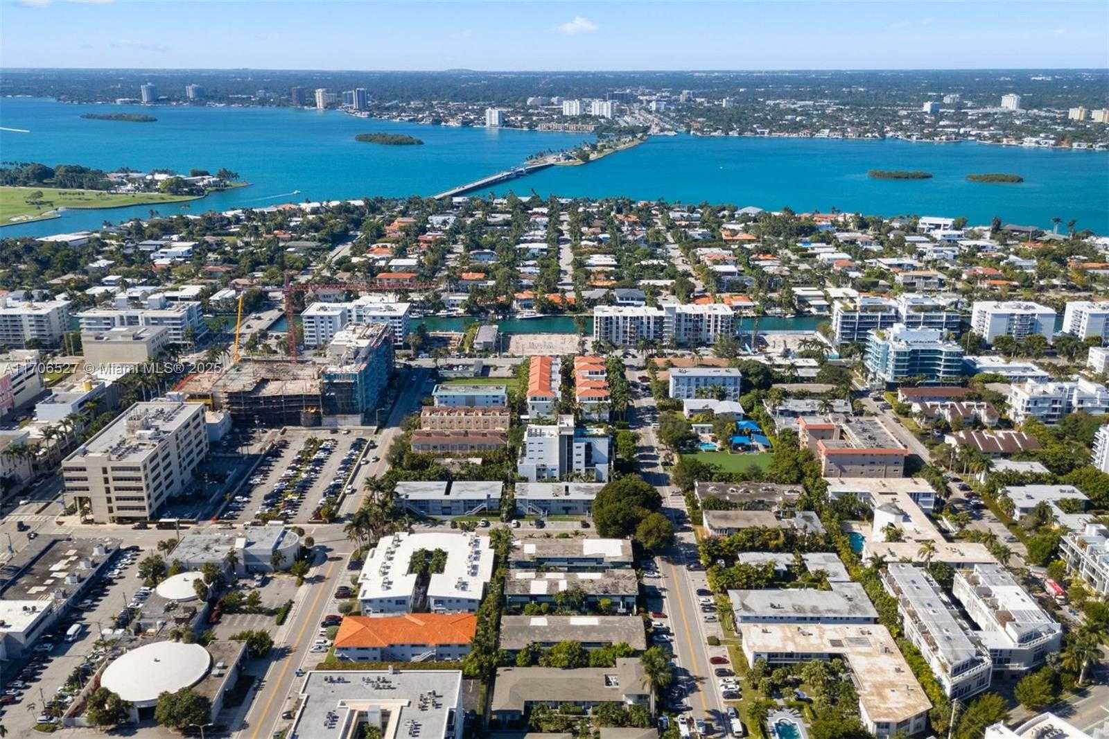 Small Image of 1060 98 ST, Bay Harbor Islands Number 30