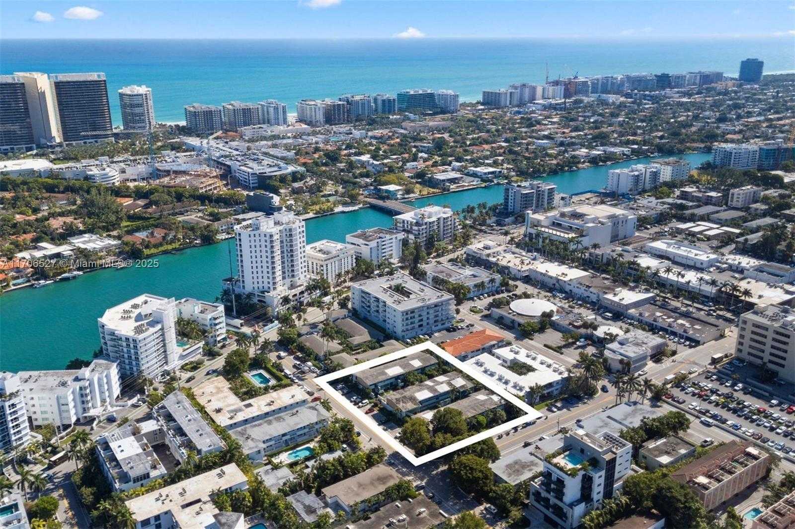 Small Image of 1060 98 ST, Bay Harbor Islands Number 5