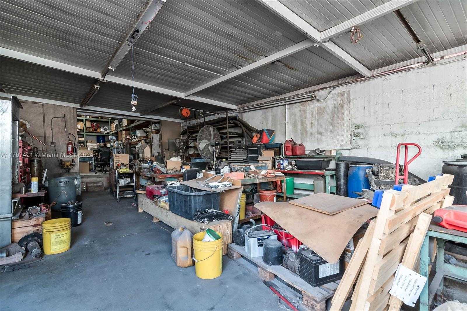 Small Image of 3200 NORTH WEST SOUTH RIVER DR, Miami Number 17