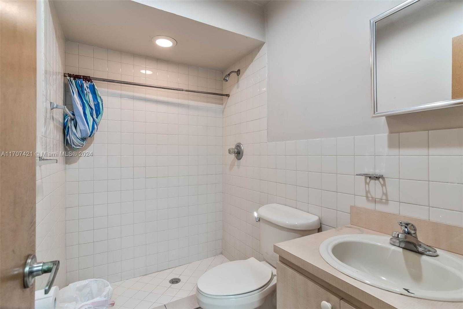 Small Image of 3200 NORTH WEST SOUTH RIVER DR, Miami Number 20