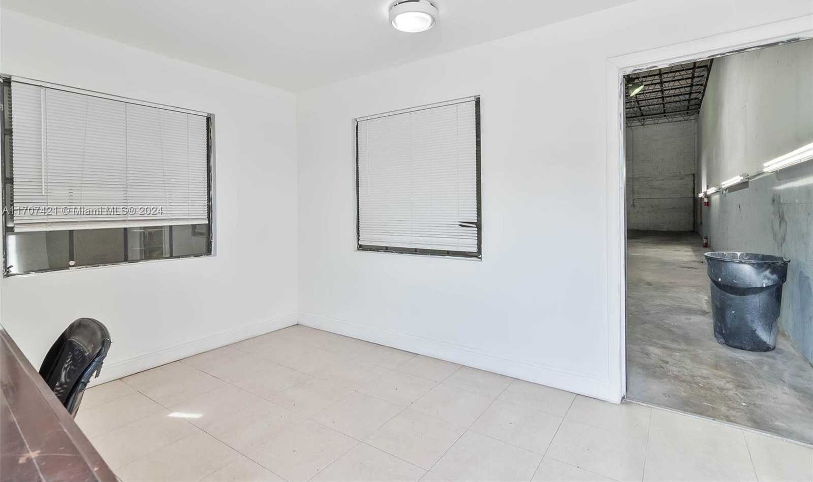 Small Image of 3200 NORTH WEST SOUTH RIVER DR, Miami Number 22