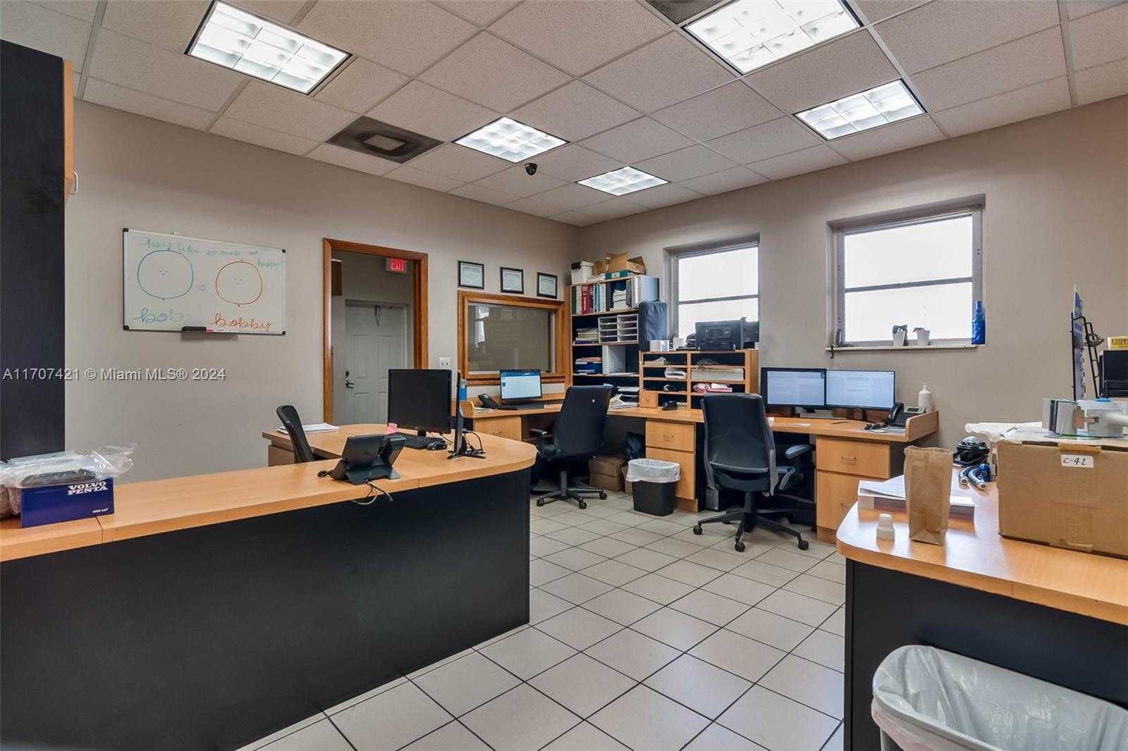 Small Image of 3200 NORTH WEST SOUTH RIVER DR, Miami Number 29