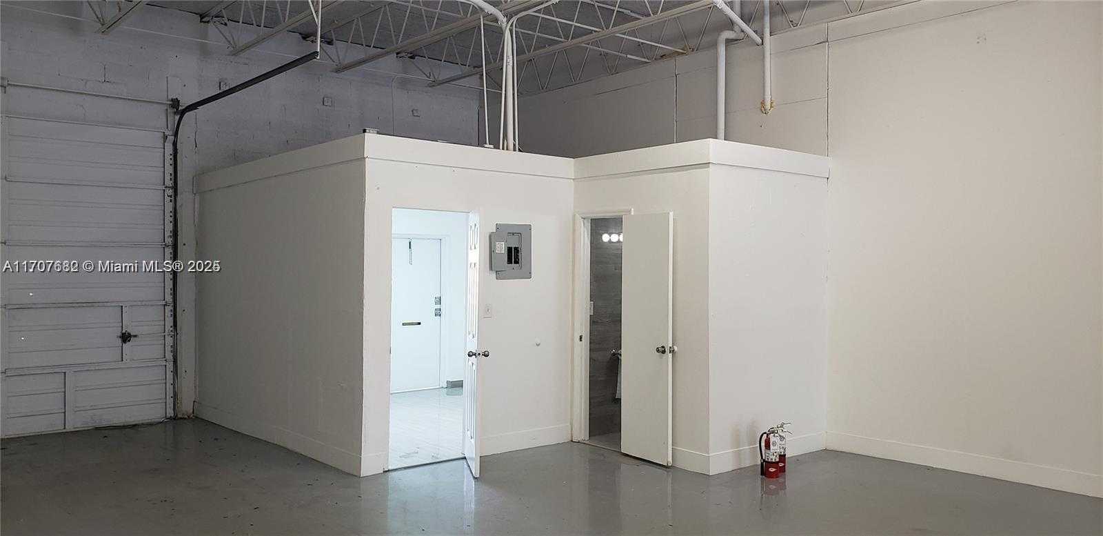 Small Image of 216 NORTH EAST 33RD ST #232 F, Oakland Park Number 3