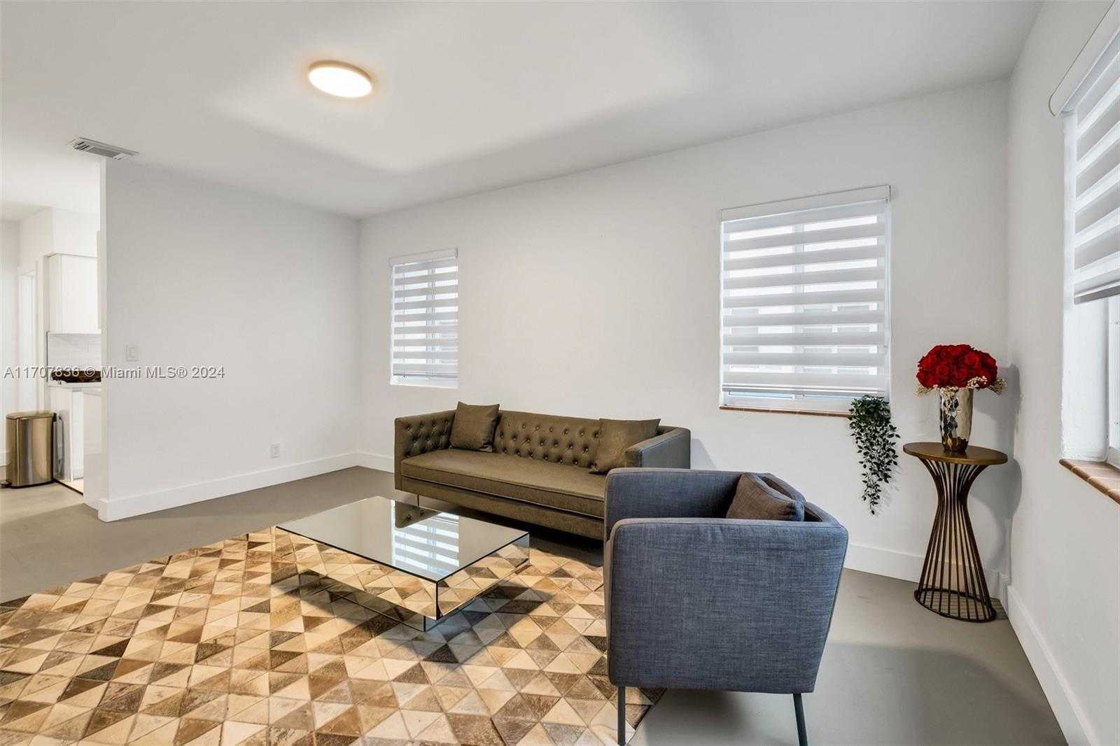 Small Image of 815 39TH ST, Miami Beach Number 16