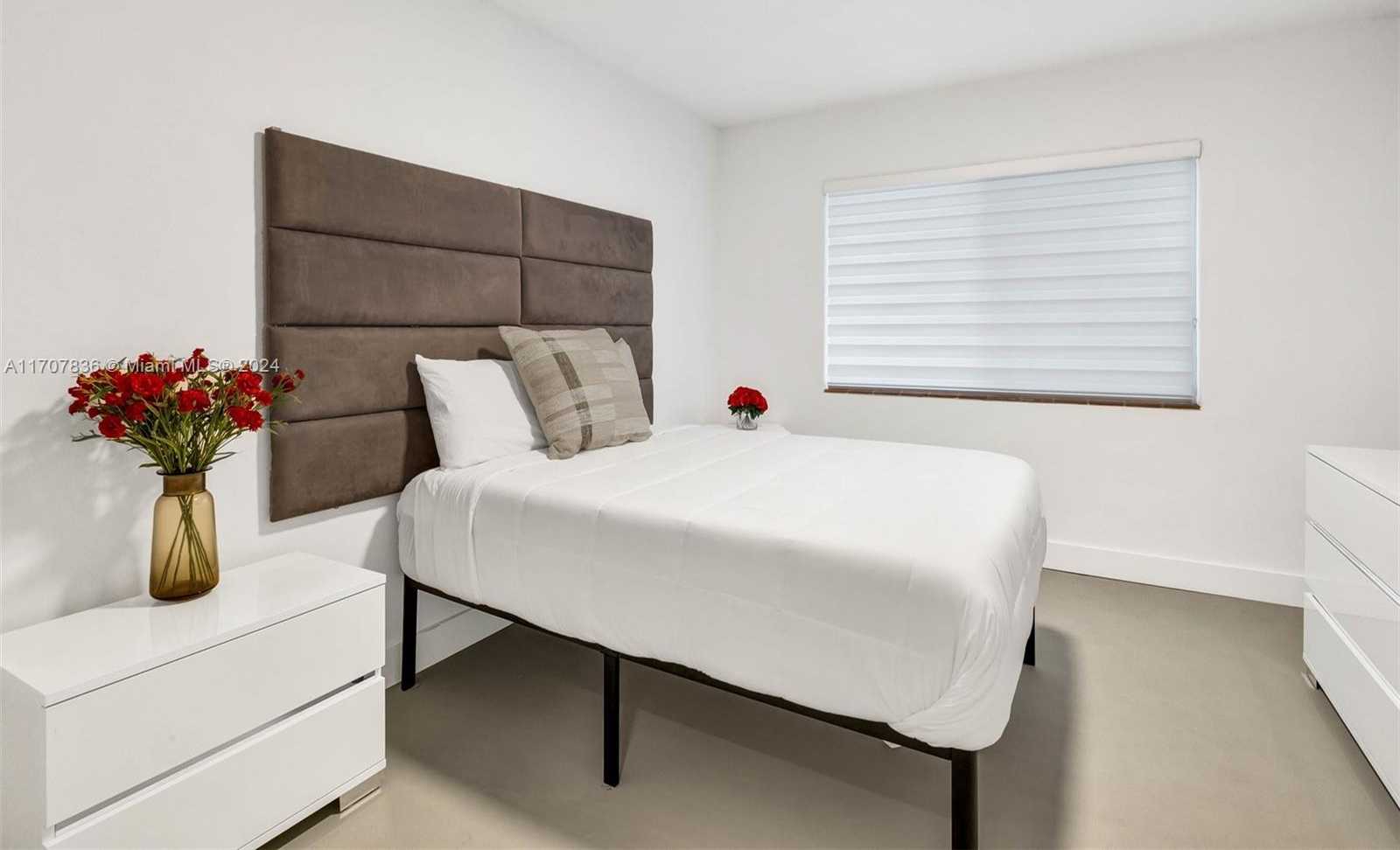 Small Image of 815 39TH ST, Miami Beach Number 22