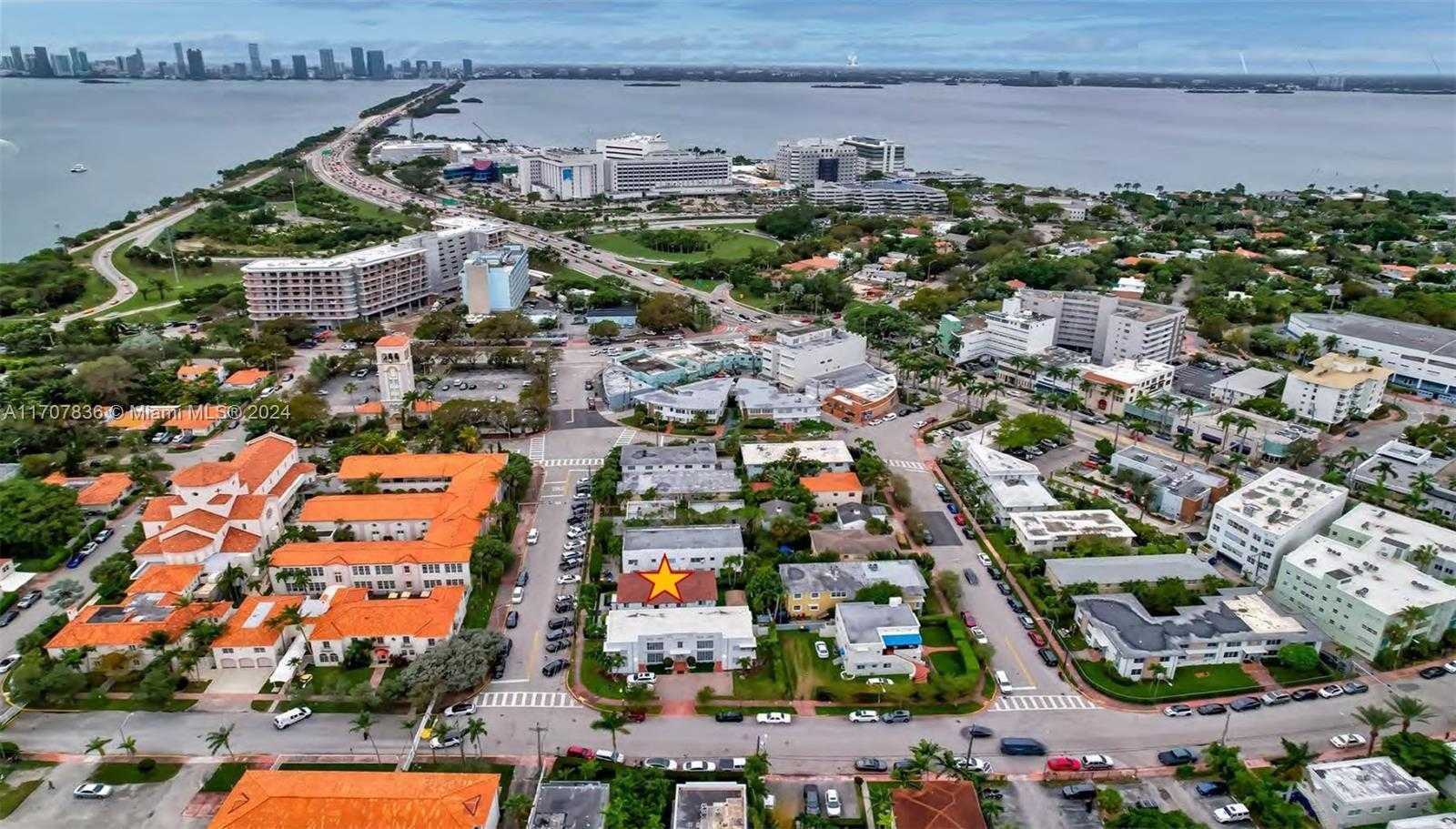 Small Image of 815 39TH ST, Miami Beach Number 9