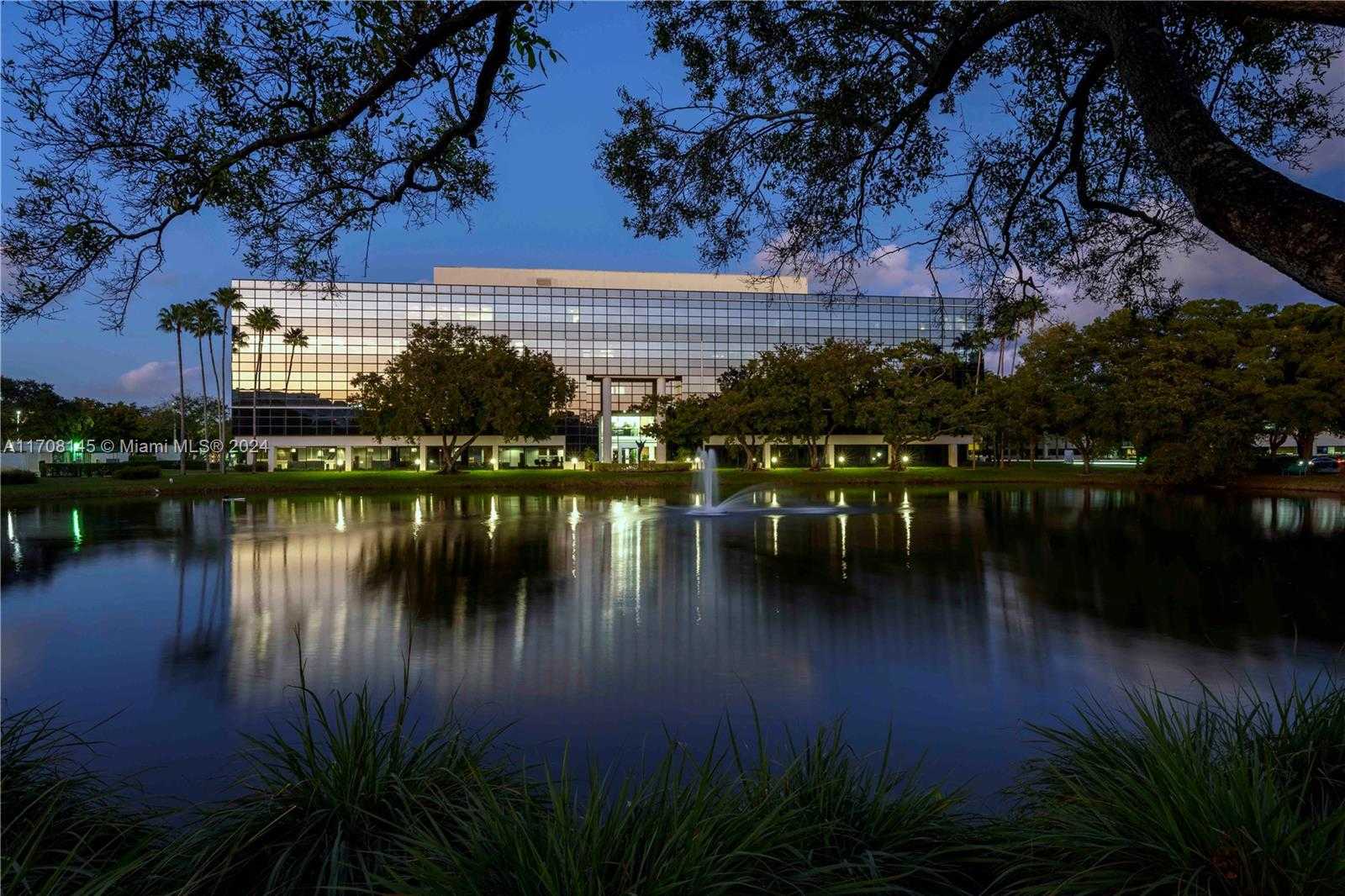 Small Image of 6301, Fort Lauderdale Number 2