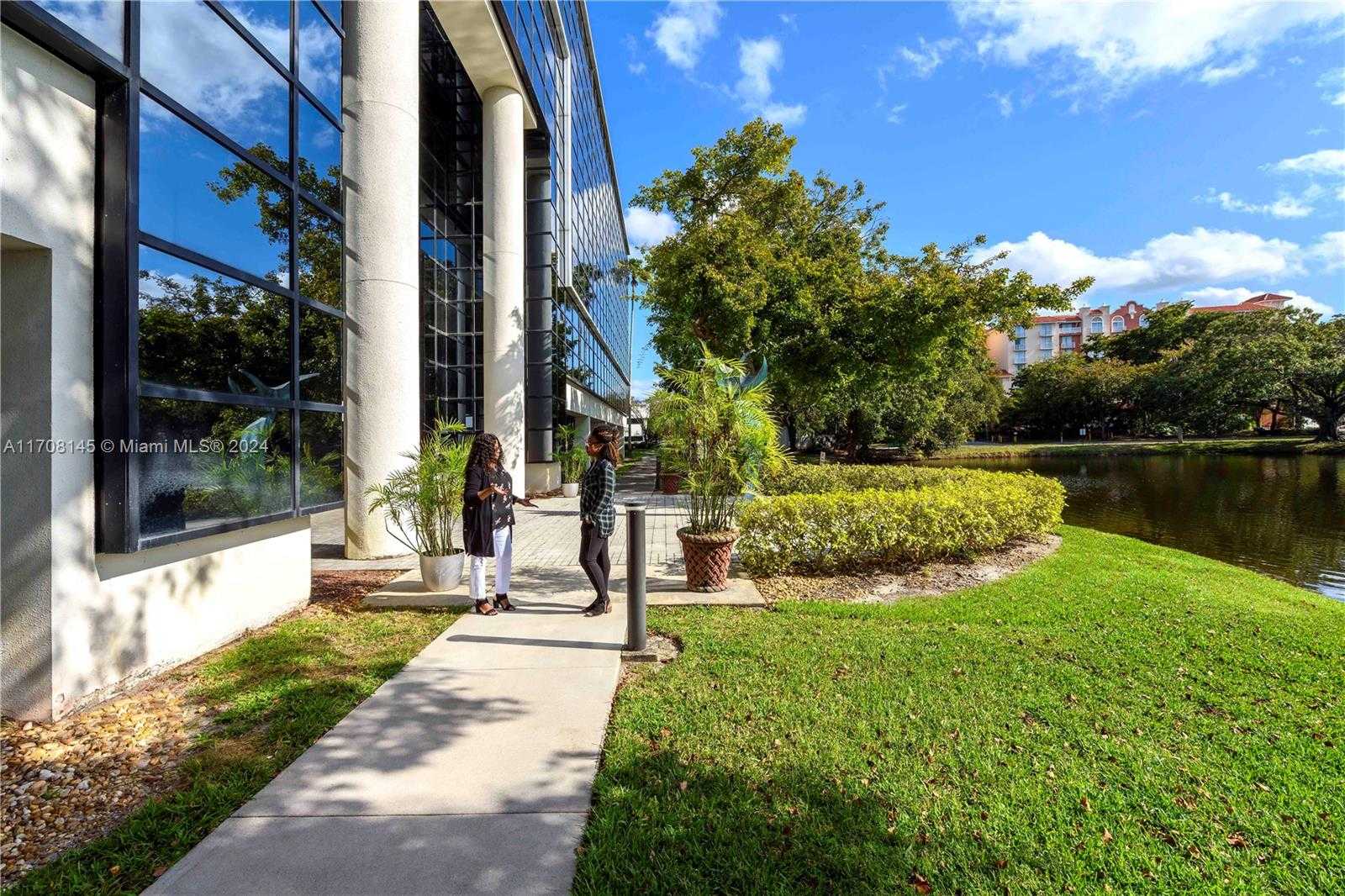 Small Image of 6301, Fort Lauderdale Number 23