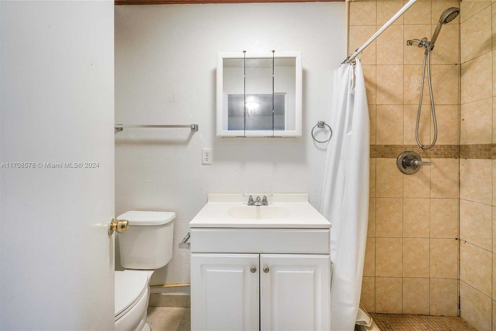 Small Image of 1651 WEST 37TH ST #410, Hialeah Number 19