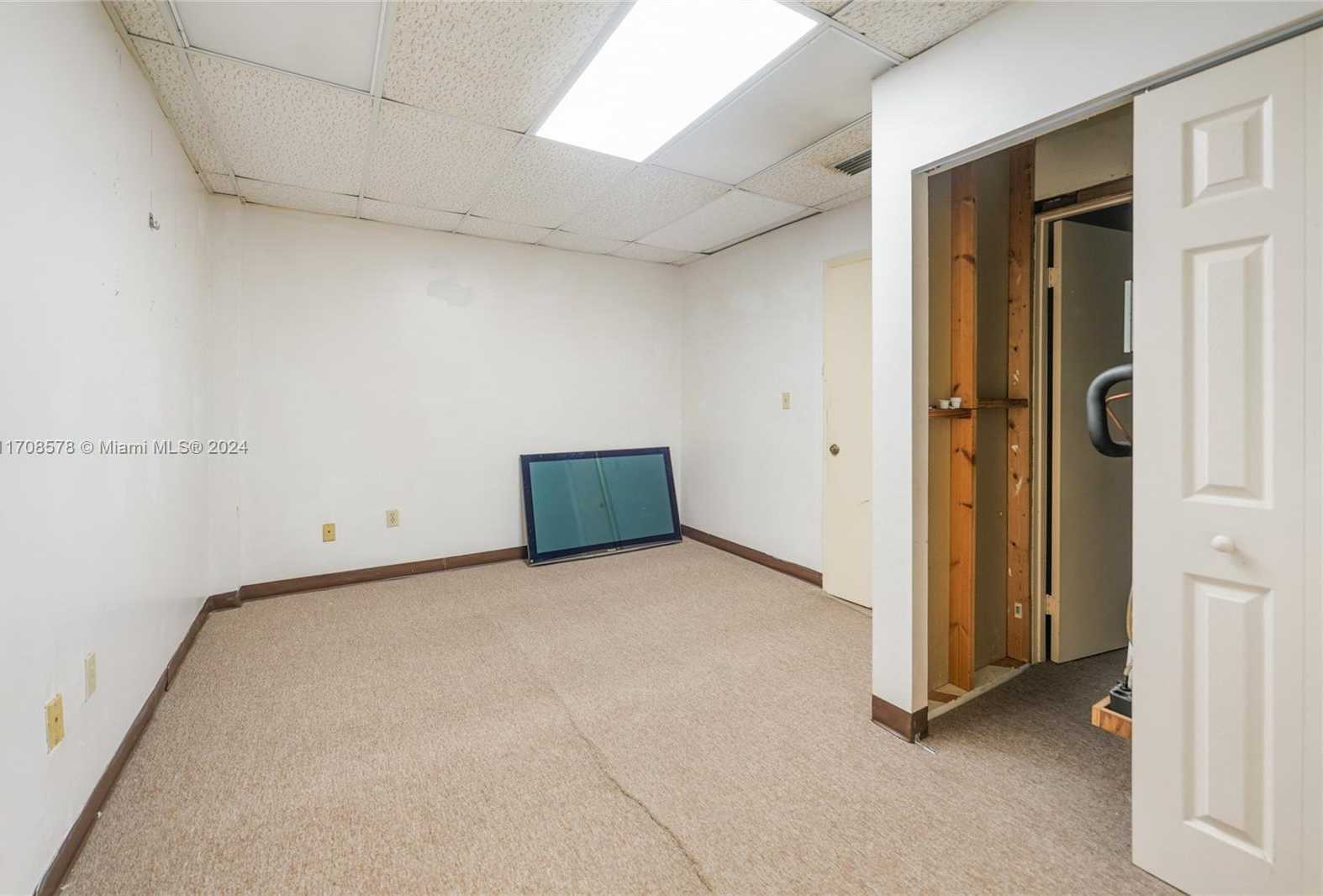 Small Image of 1651 WEST 37TH ST #410, Hialeah Number 5