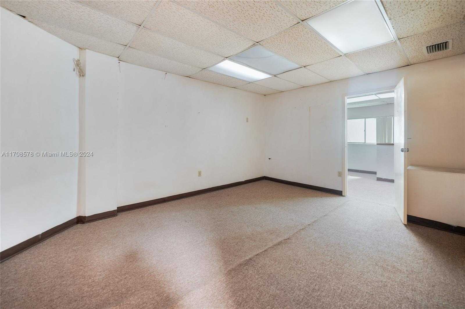 Small Image of 1651 WEST 37TH ST #410, Hialeah Number 6