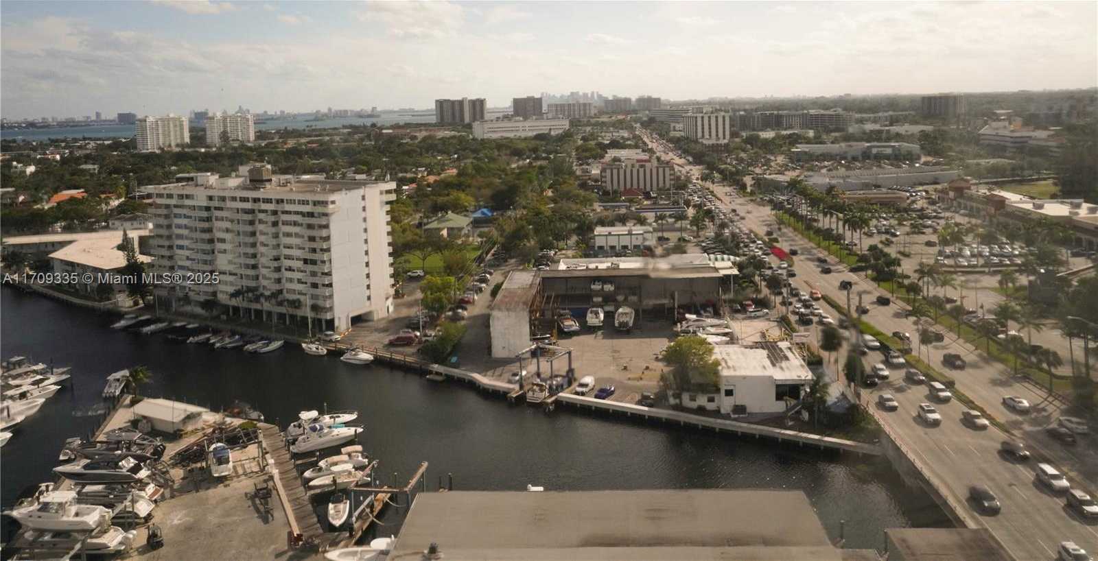 Small Image of 13499 BISCAYNE BLVD #CUT3 #5, North Miami Number 13