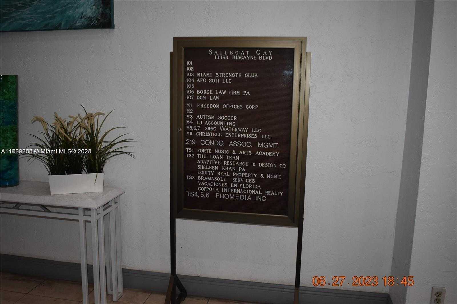 Small Image of 13499 BISCAYNE BLVD #CUT3 #5, North Miami Number 26