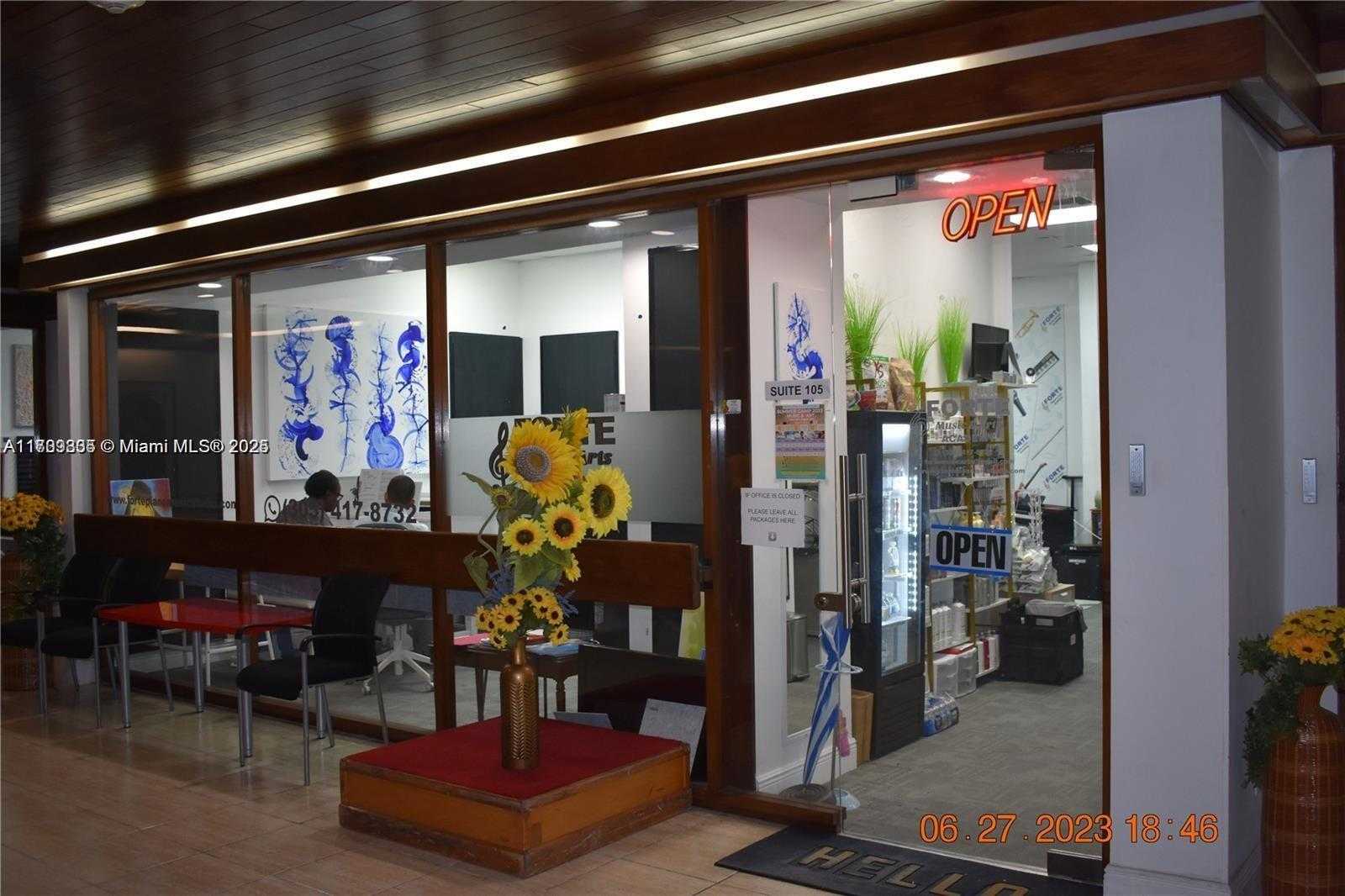 Small Image of 13499 BISCAYNE BLVD #CUT3 #5, North Miami Number 32