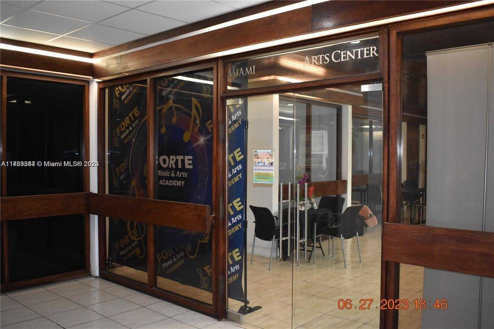 Small Image of 13499 BISCAYNE BLVD #CUT3 #6, North Miami Number 31