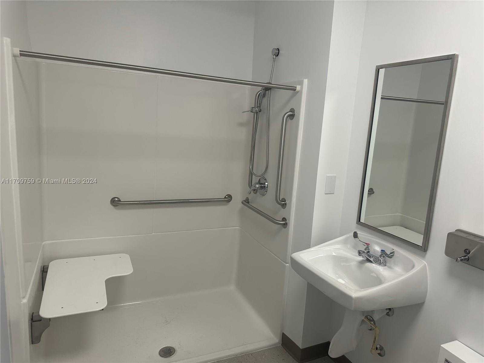 Small Image of 1770 SOUTH EAST 38TH AVE #15, Homestead Number 3