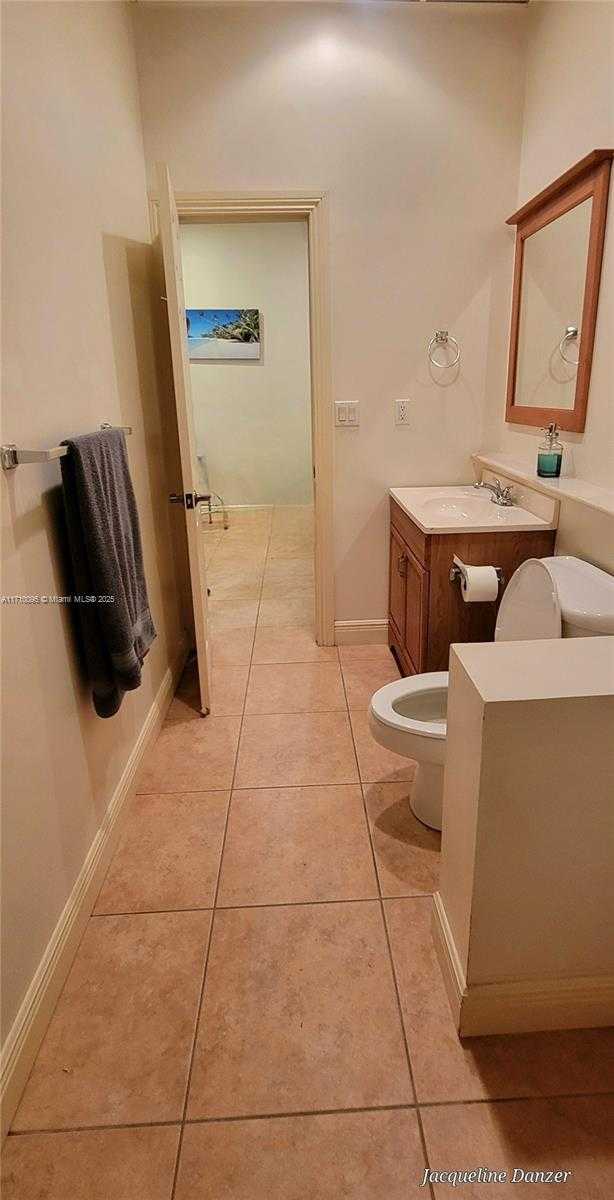 Small Image of 251 SOUTH WEST 5TH CT #B, Pompano Beach Number 11