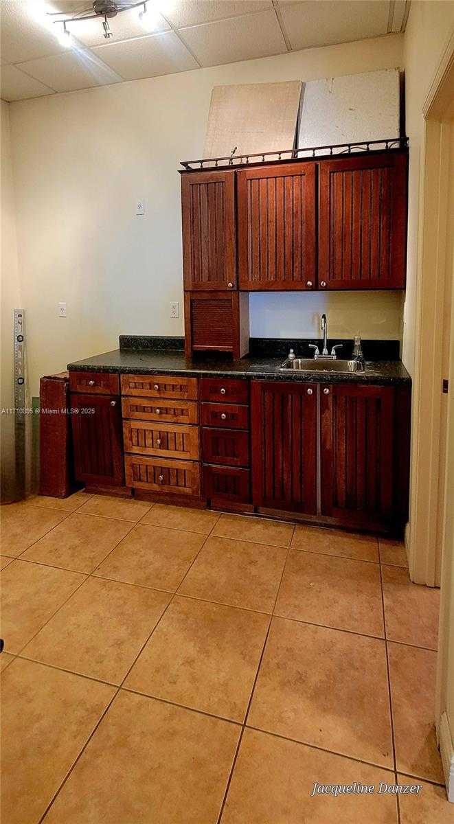 Small Image of 251 SOUTH WEST 5TH CT #B, Pompano Beach Number 8