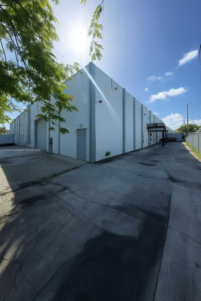 Small Image of 4201 NORTH WEST 37TH CT #3728, Hialeah Number 3