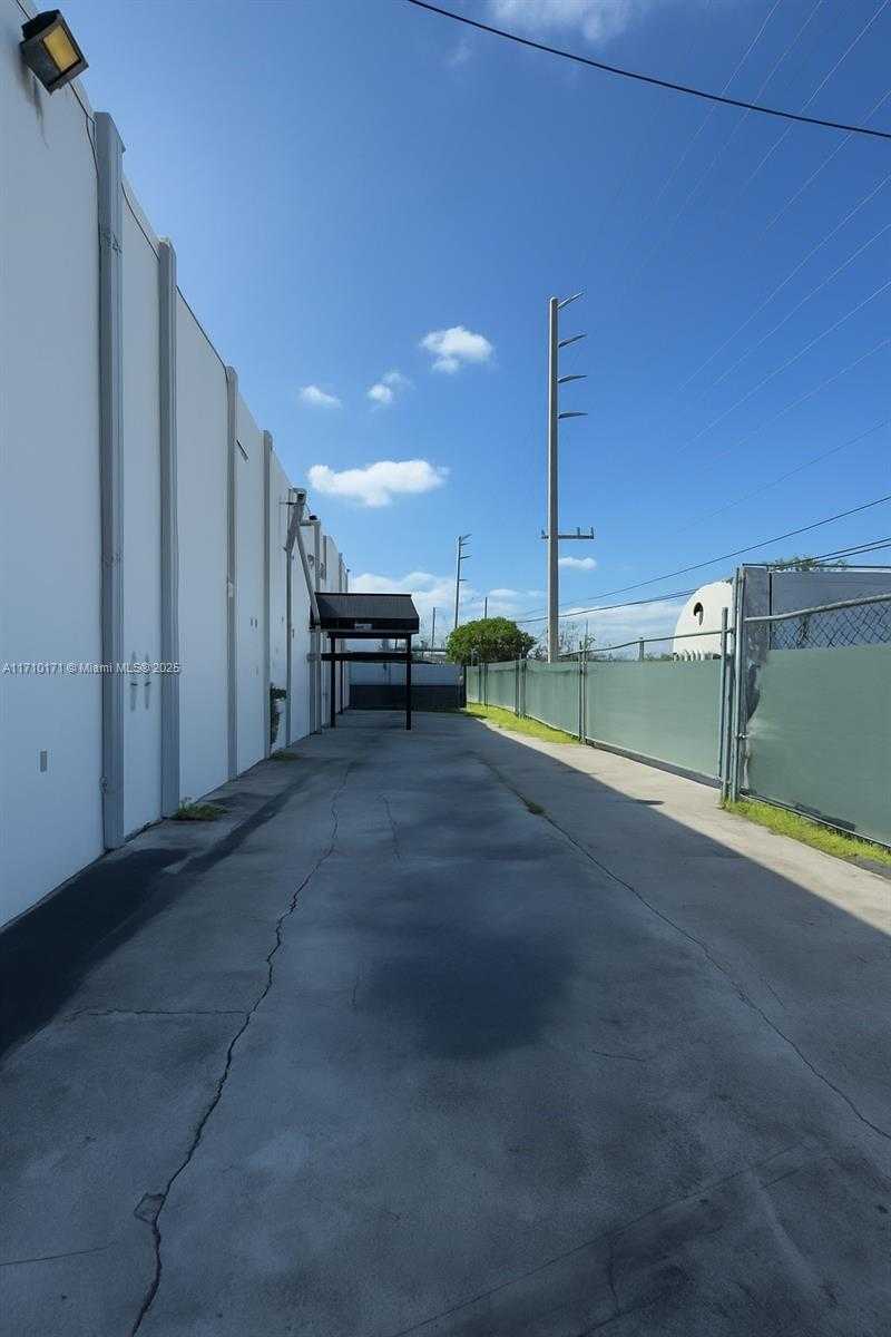 Small Image of 4201 NORTH WEST 37TH CT #3728, Hialeah Number 4
