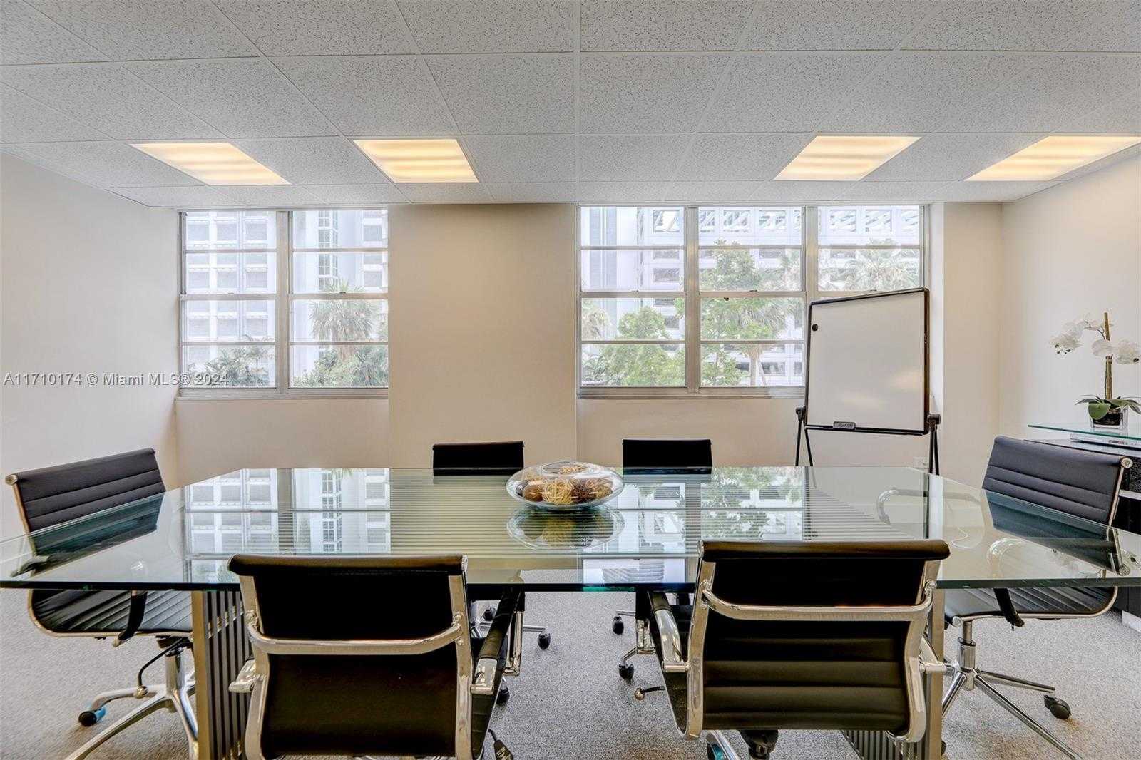 Small Image of 825 BRICKELL BAY DR #246- 7, Miami Number 11