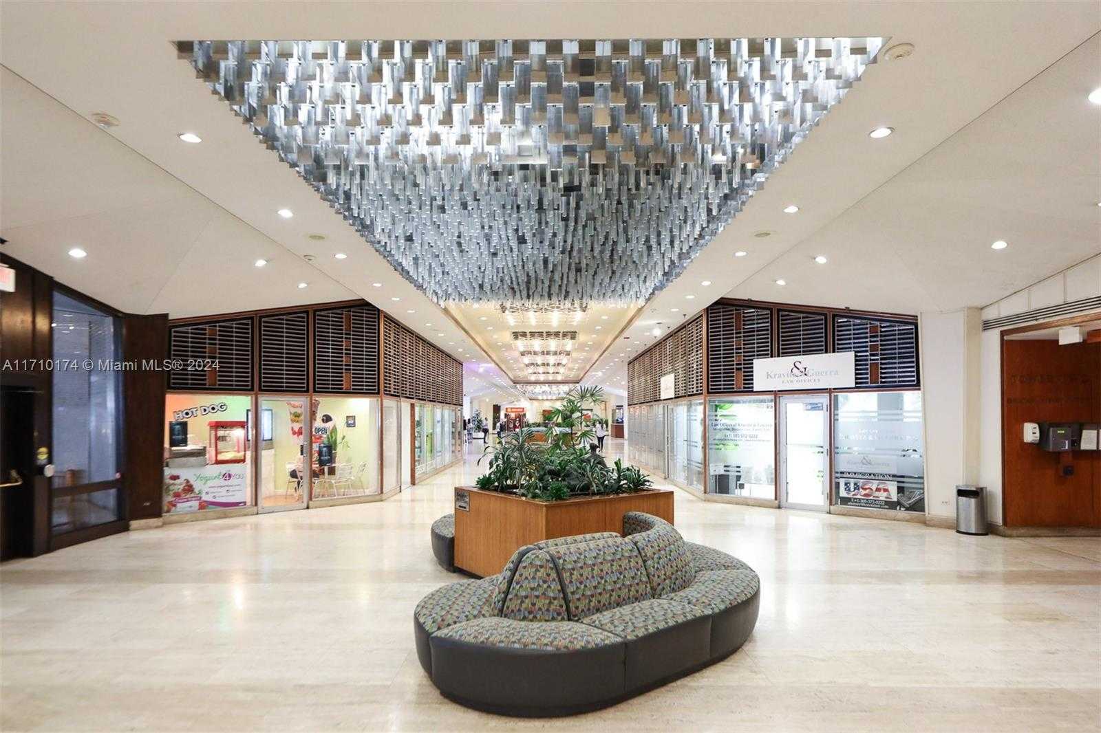 Small Image of 825 BRICKELL BAY DR #246- 7, Miami Number 17