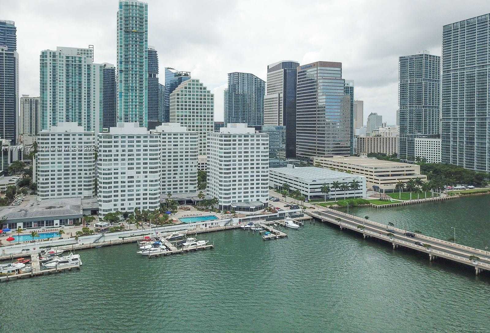 Small Image of 825 BRICKELL BAY DR #246- 7, Miami Number 26