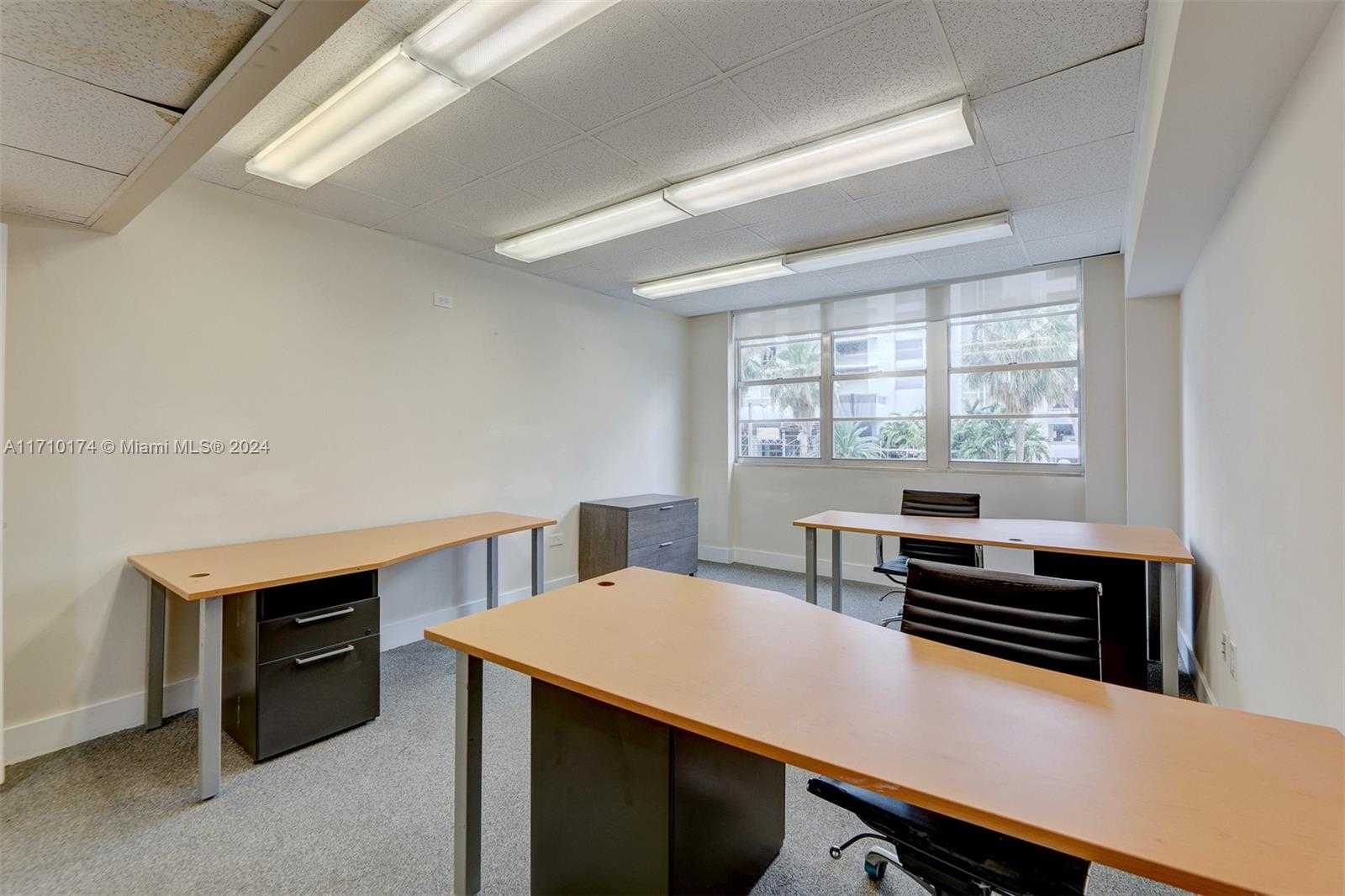 Small Image of 825 BRICKELL BAY DR #246- 7, Miami Number 3