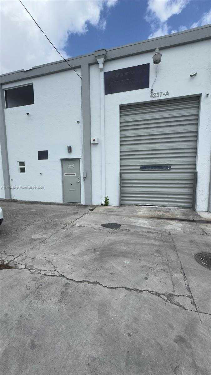 Small Image of 4201 NORTH WEST 37TH AVE #4237-A, Miami Number 2