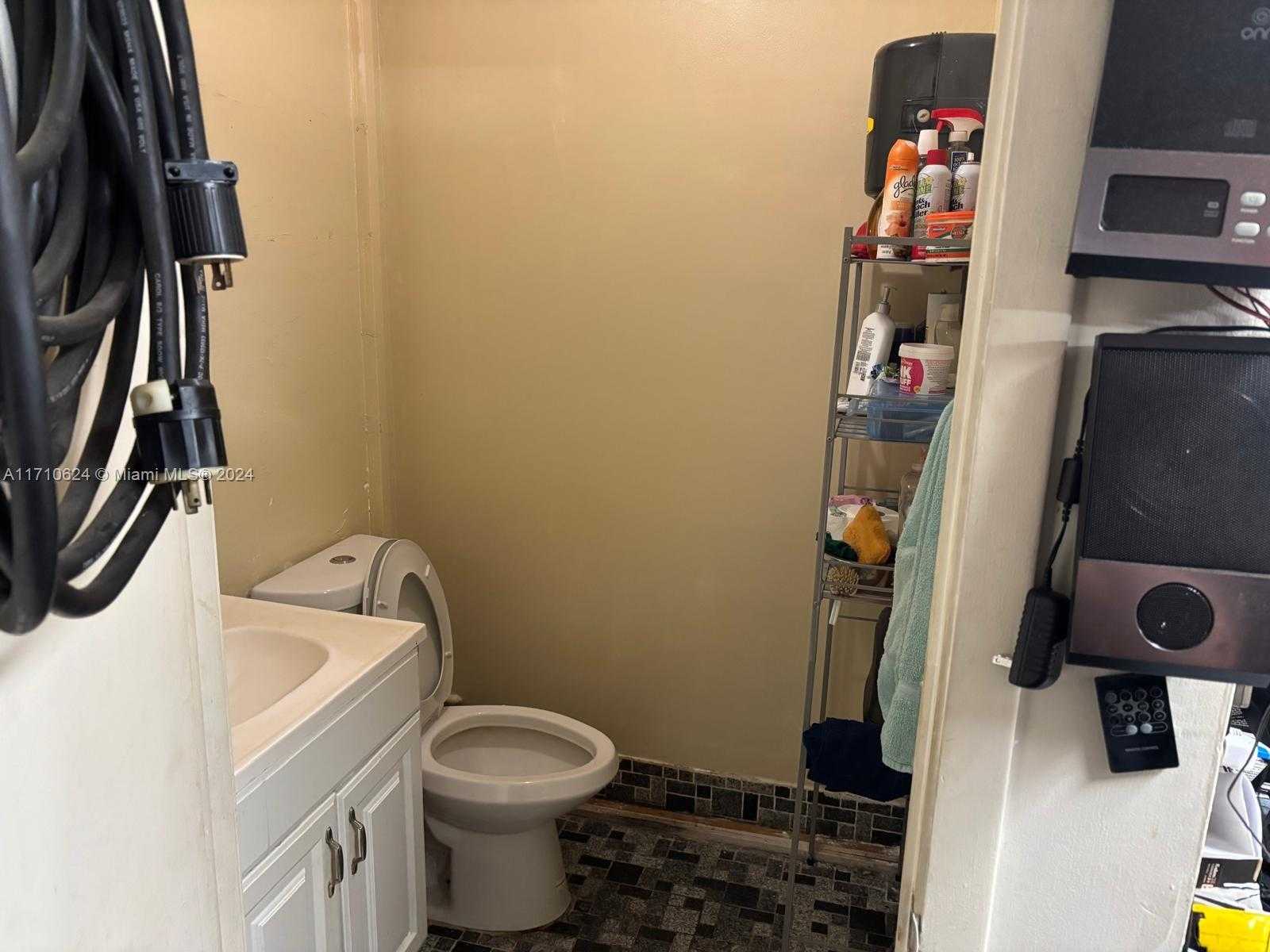 Small Image of 12231 SOUTH WEST 132ND CT #14, Miami Number 9