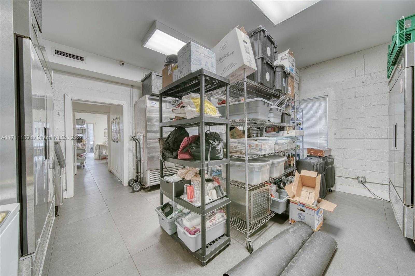 Small Image of FOR SALE IN NORTH MIAMI, North Miami Number 16
