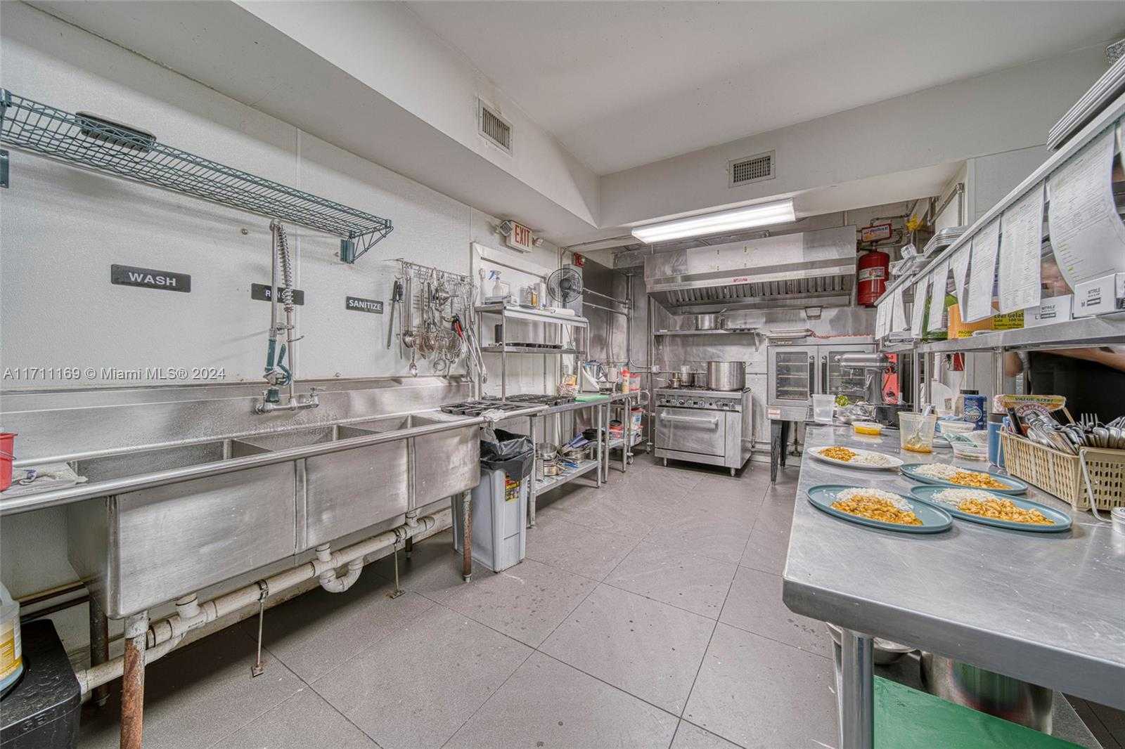 Small Image of FOR SALE IN NORTH MIAMI, North Miami Number 23