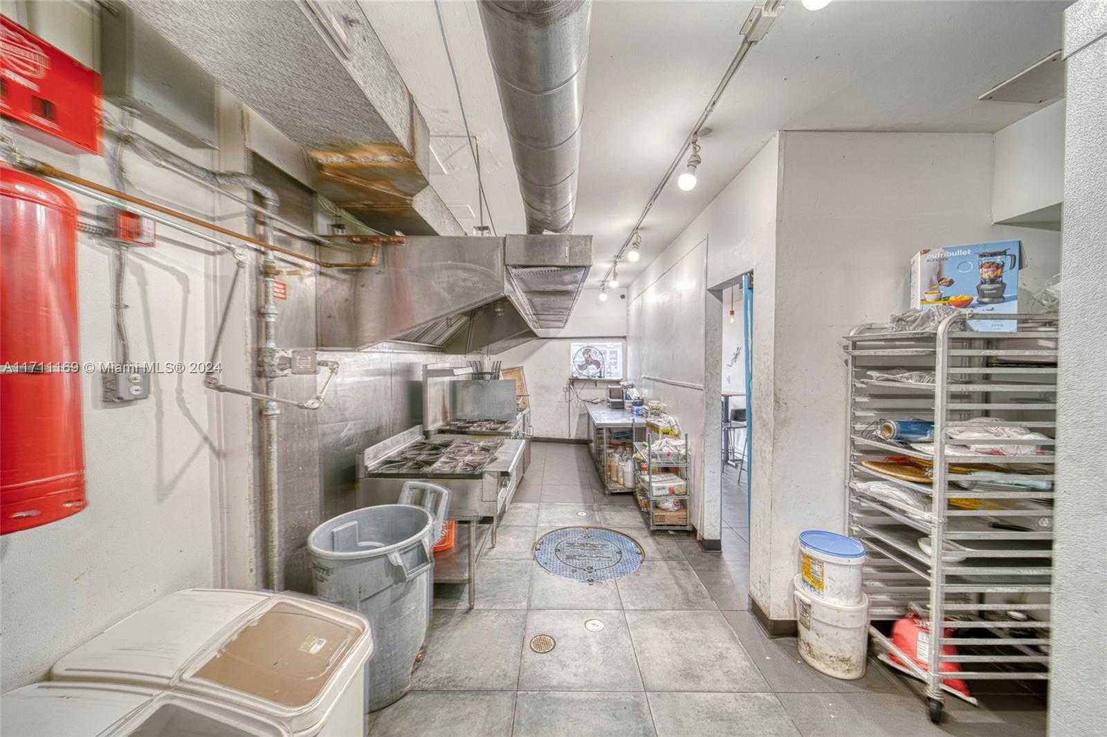 Small Image of FOR SALE IN NORTH MIAMI, North Miami Number 32